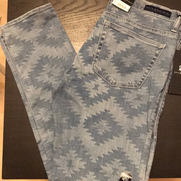 Jeans - Picture 2 of 6